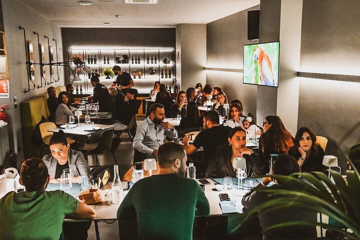 Dining 21 of 37