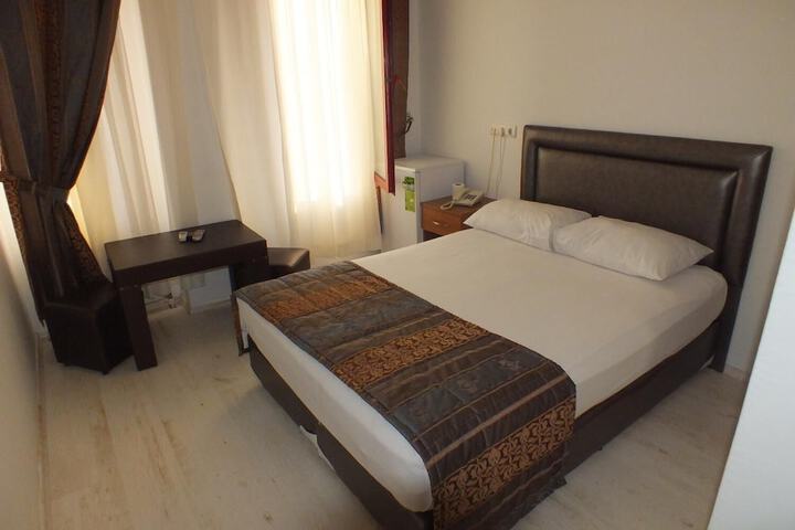 Room 17 of 32
