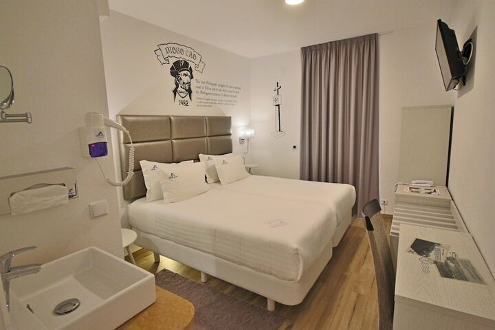 Room 20 of 53