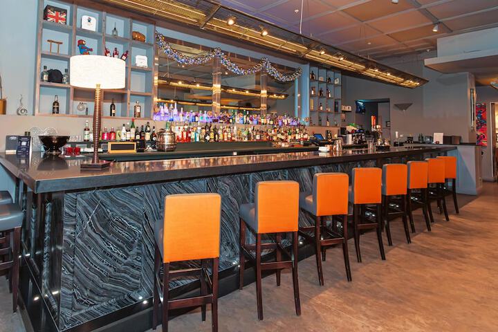 Lounge 201 of 284
