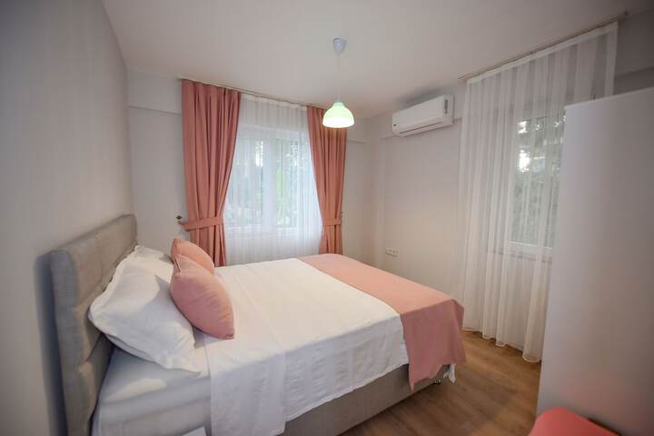 Room 4 of 20