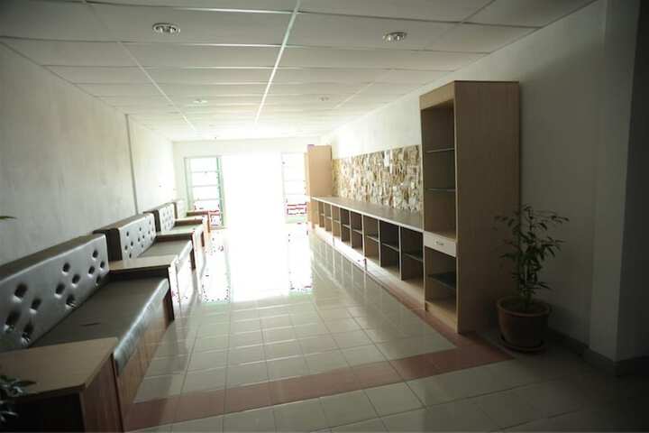 Ballroom/Hall 29 of 42
