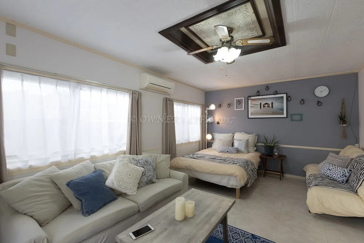 Room 2 of 18