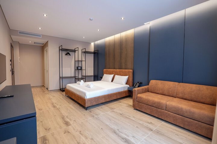 Room 44 of 115