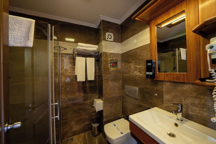 Clean Restrooms