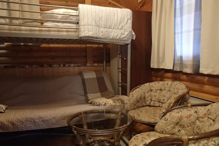 Room 3 of 20