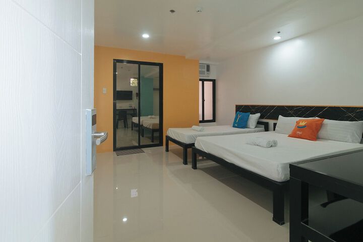 Room 27 of 45