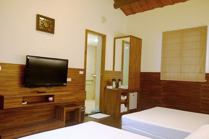 Room 3 of 38