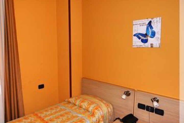 Room 30 of 70