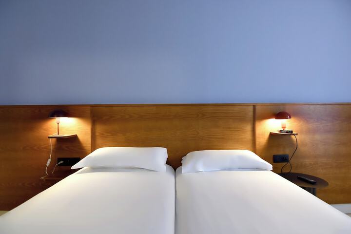 Room 21 of 44