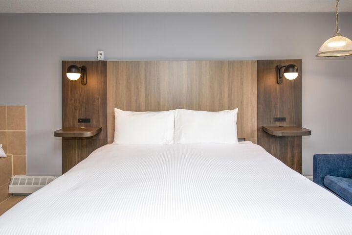 Room 28 of 45