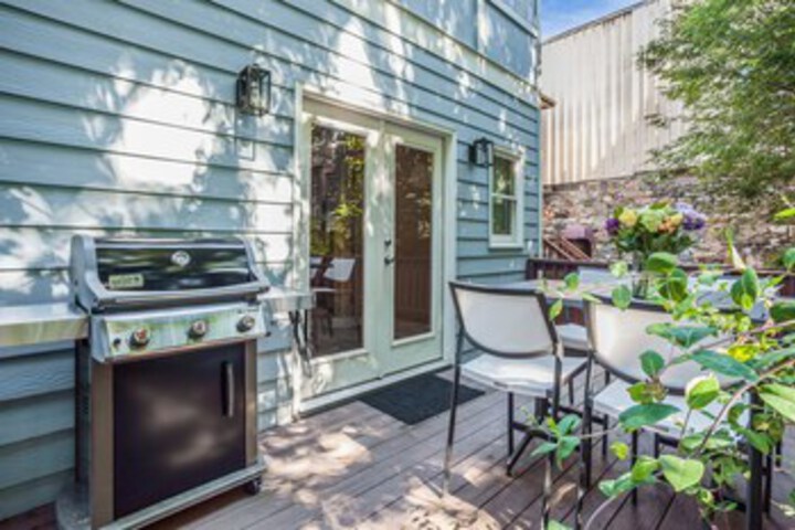 General 3 of 18