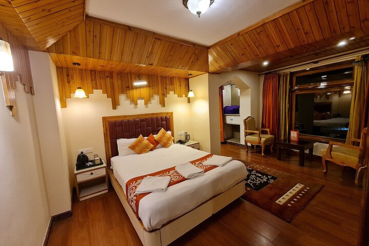 Room 18 of 42