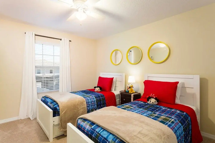 Room 5 of 23
