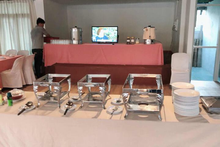 Breakfast/Coffee Service 45 of 76