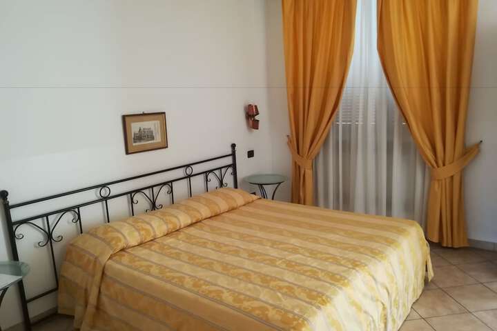 Room 6 of 56