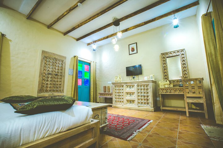 Room 8 of 65