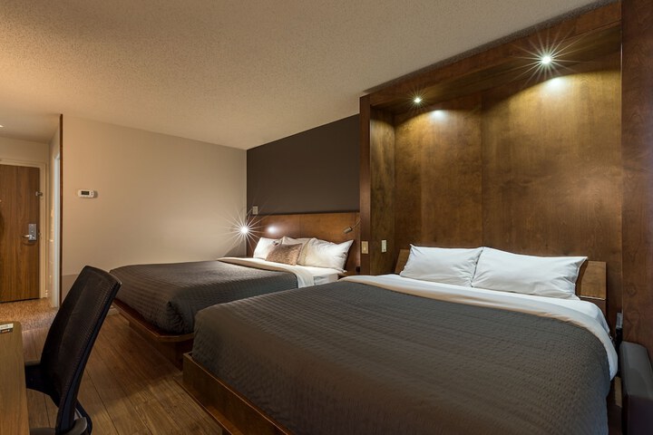 Room 15 of 40