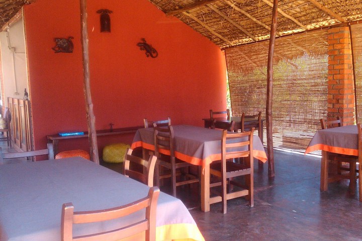 Dining 6 of 11