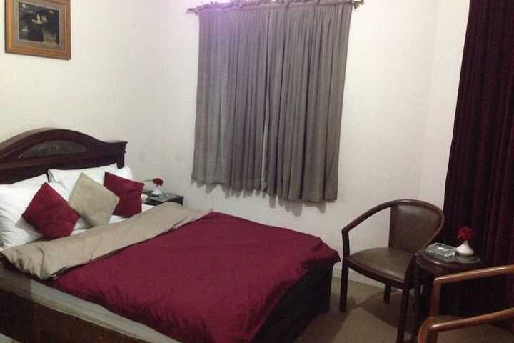 Room 10 of 52