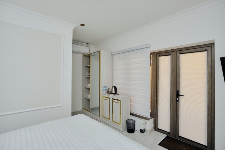 Room 7 of 29