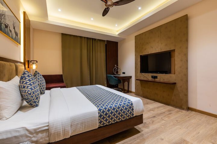 Room 14 of 196