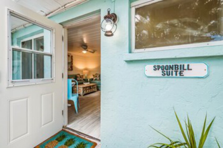Spoonbill Suite at Driftwood #6