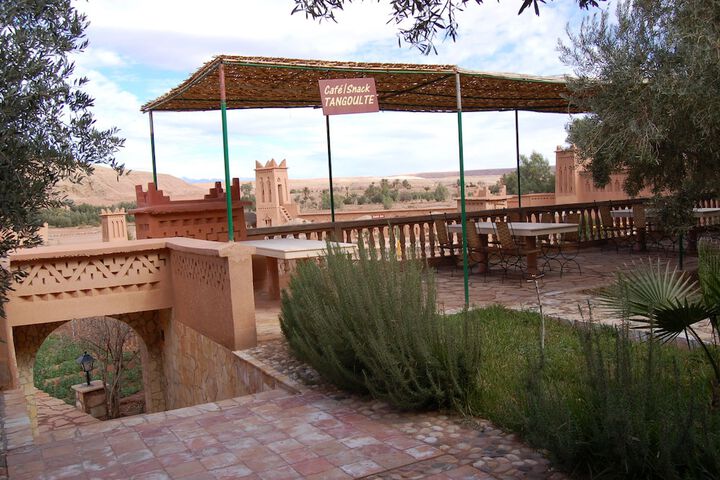 Hotel Exterior 80 of 98