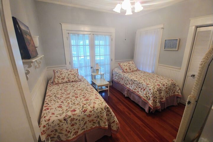 Room 3 of 19
