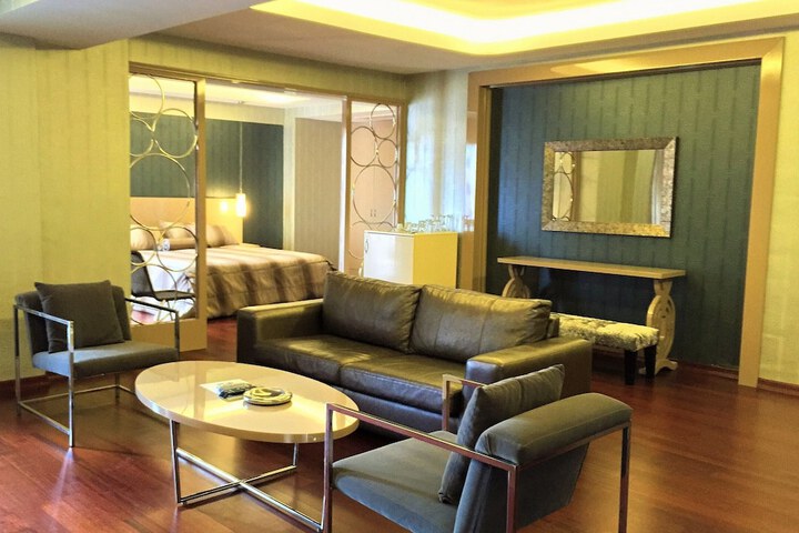 Suite Room