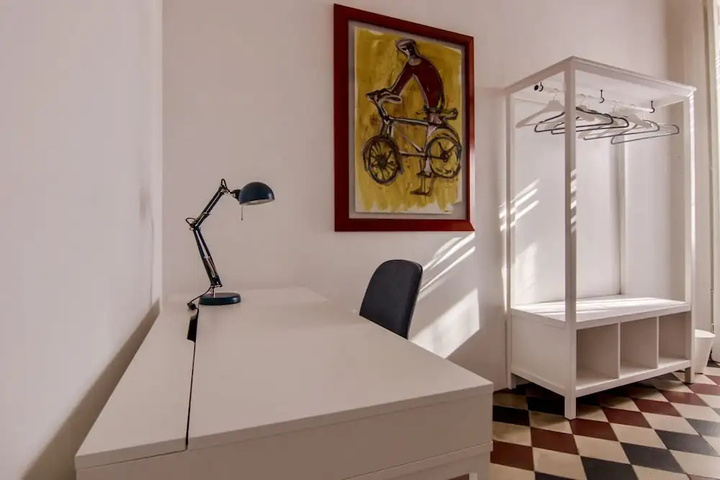 Room 15 of 26