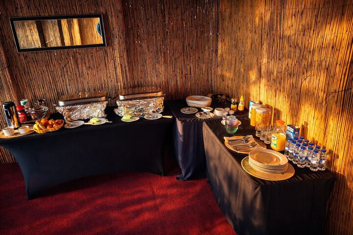 Dining 22 of 50