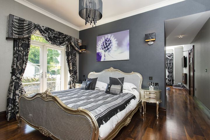 Room 4 of 46