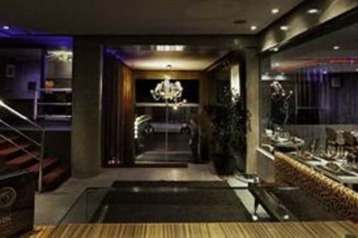 Hotel 2 of 49