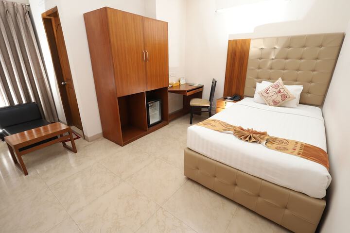 Room 7 of 40