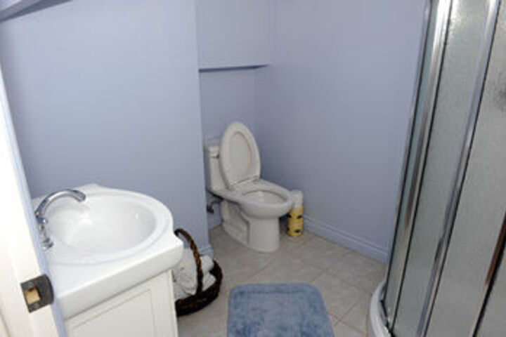 Room 7 of 36