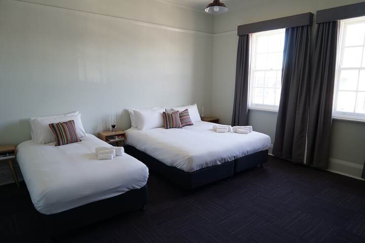 Room 7 of 43