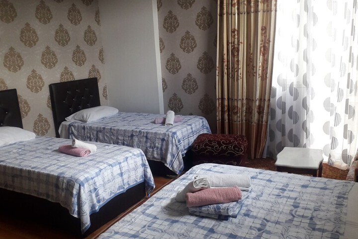Room 13 of 26
