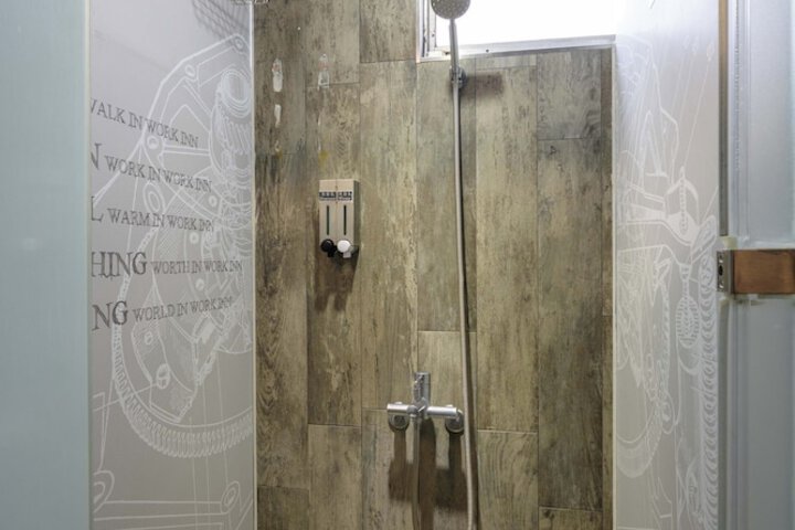 Room 20 of 25