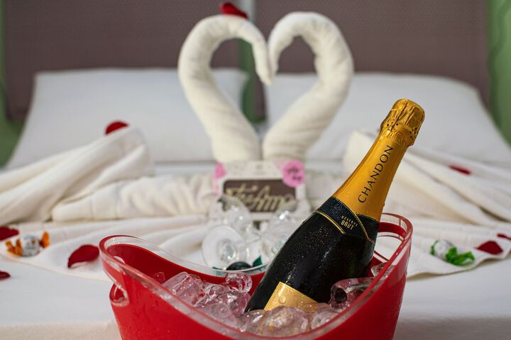 Champagne service