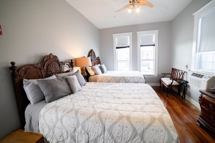 Lodge Premium Cabin Queen Bed (56 of 79)