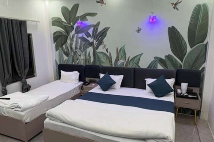Room 15 of 29