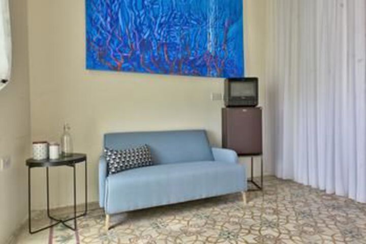 Room 19 of 27