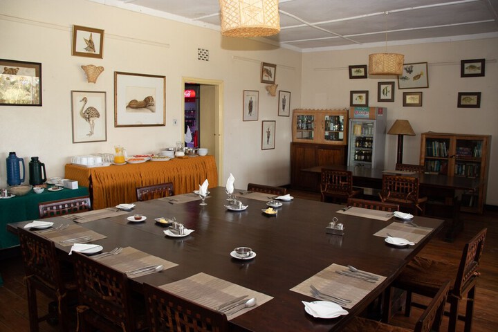 Dining 54 of 115