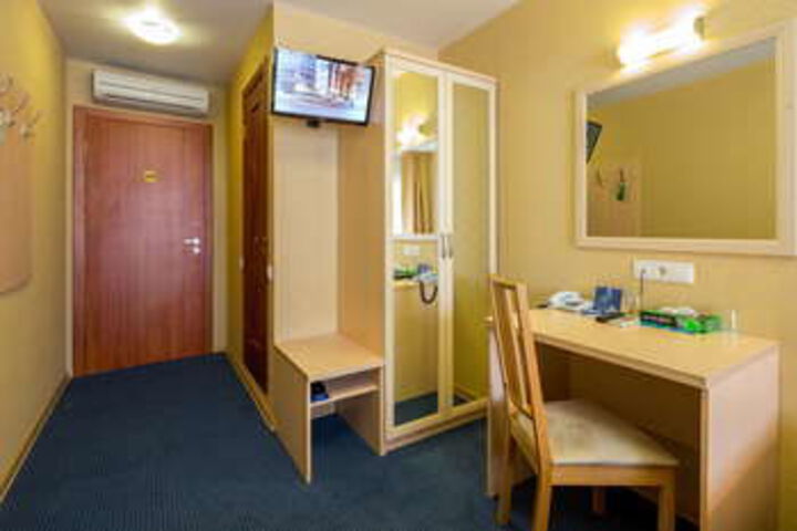 Standard Suite