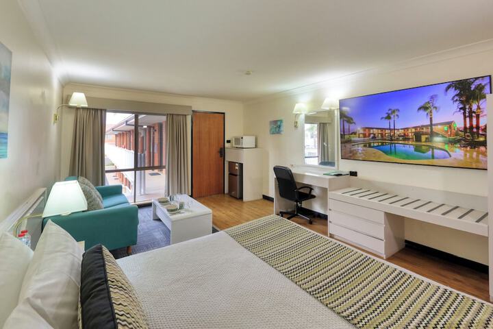 Room 22 of 46