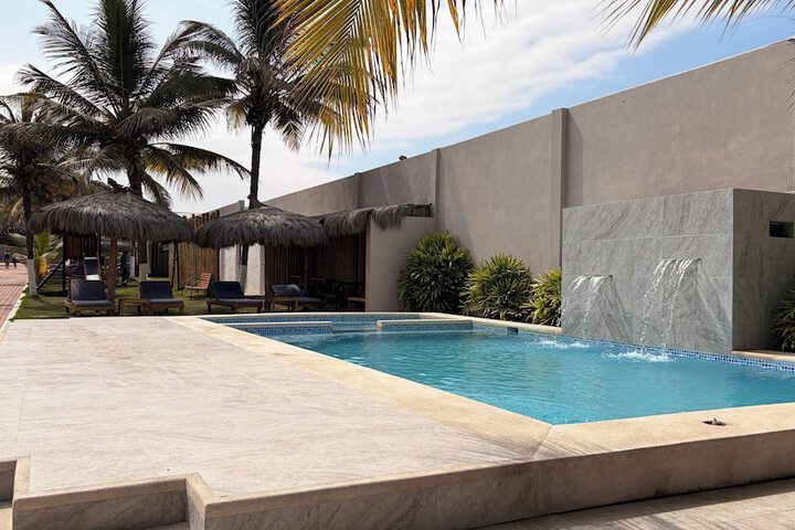 Pool 19 of 41