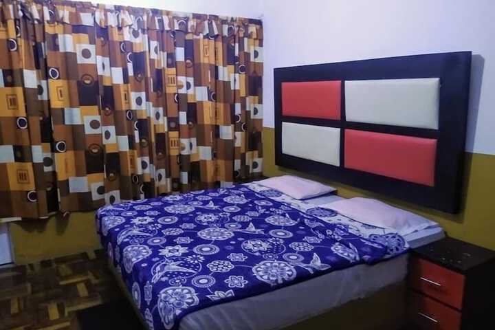 Room 10 of 43