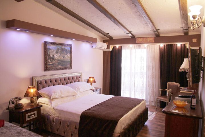 Room 15 of 40