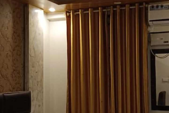 Room 16 of 21